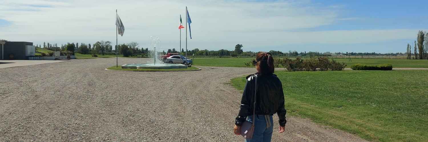 AgustinaCande's profile banner image