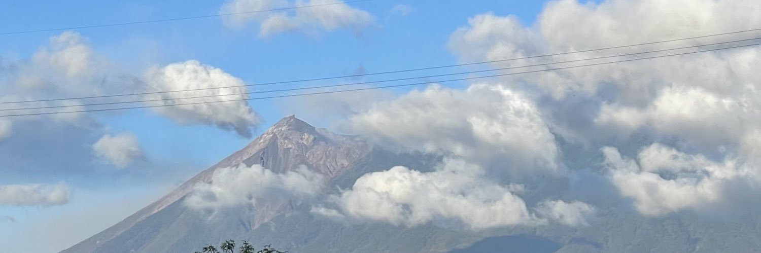 LinseyGiiz's profile banner image
