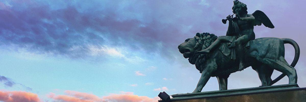 MirnaHaddadj's profile banner image