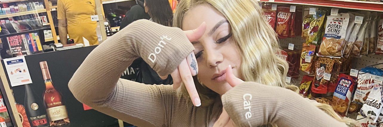 aylaaaaa_'s profile banner image