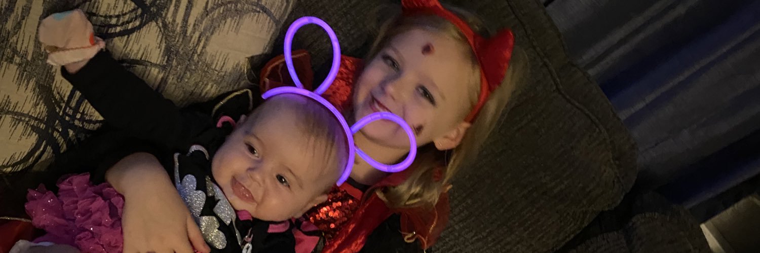 lexiiernest's profile banner image