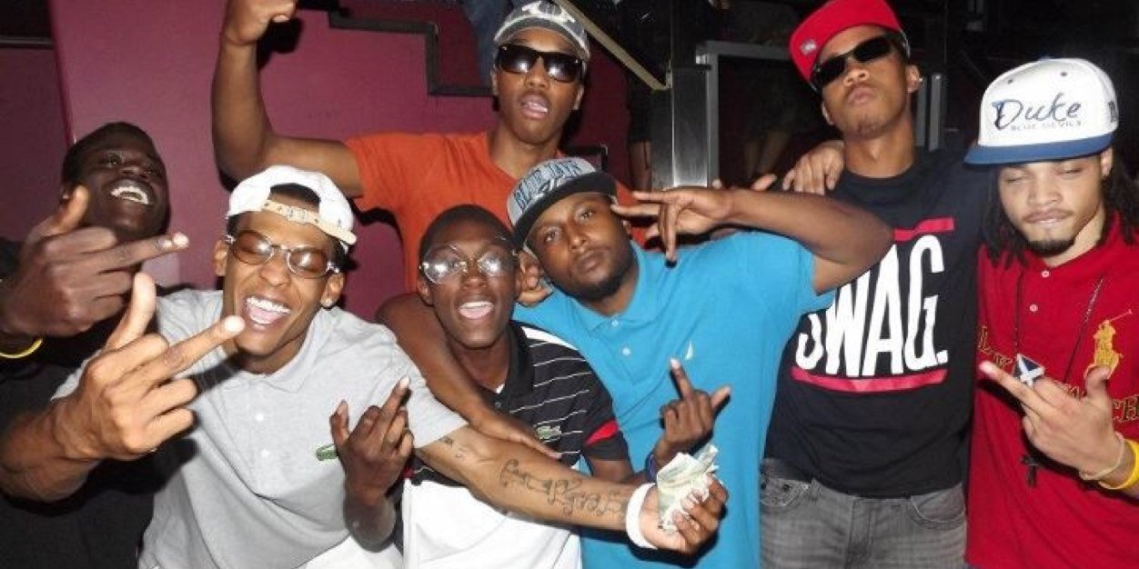 La Familia banner
