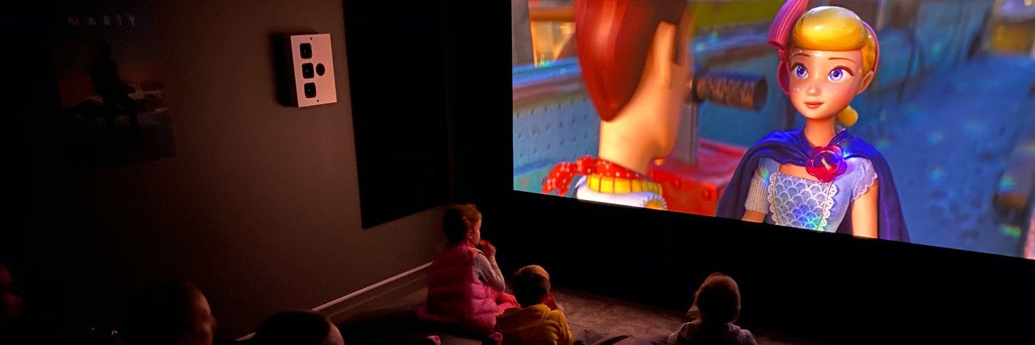 Immersive Cinema Rooms banner