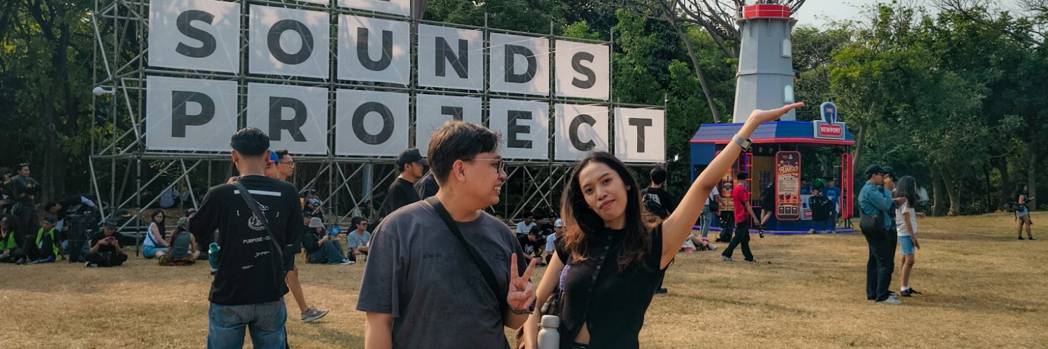 floradisti's profile banner image