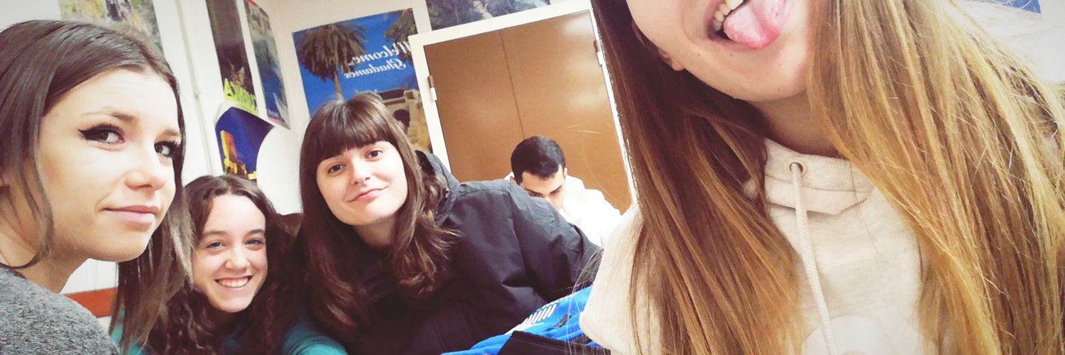Isabel 🤓 banner