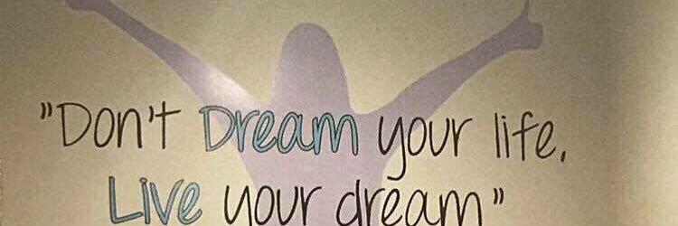 Hannah_Beebe's profile banner image