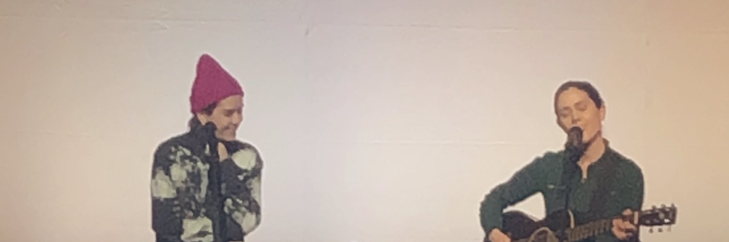 vᴀɴᴇssᴀ sᴛʀᴀɴɢᴇ banner