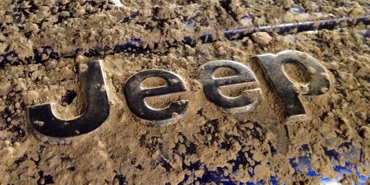 Jeep Tweets banner