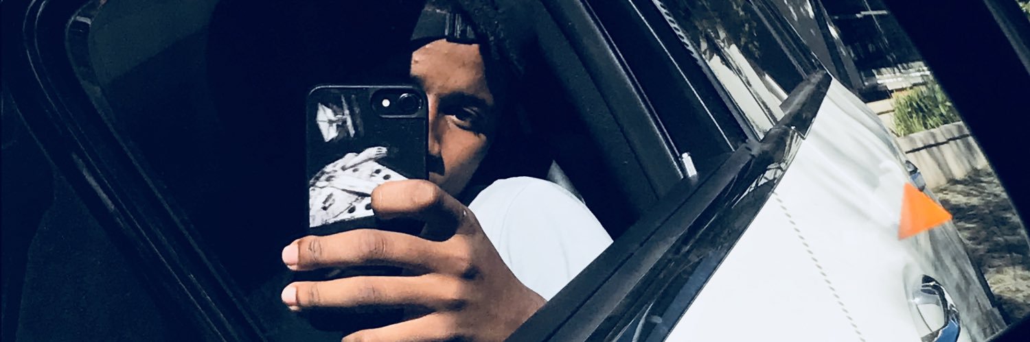 askvinny's profile banner image