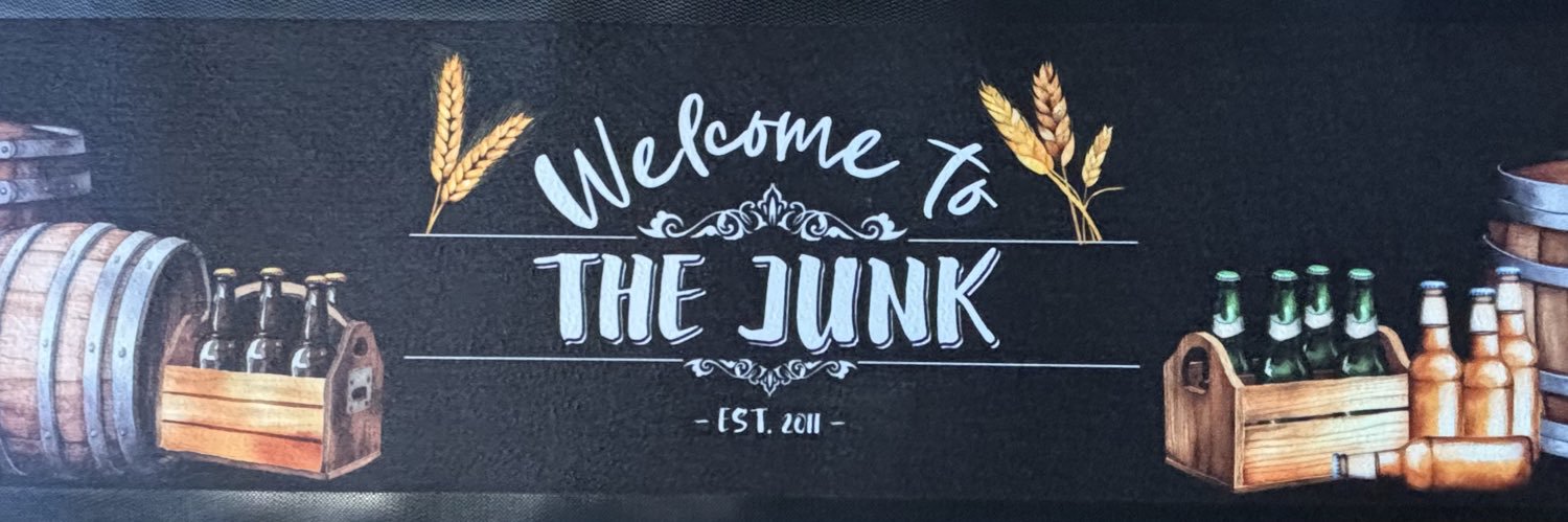 TheJunk32's profile banner image