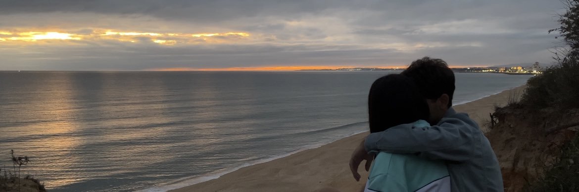 08Julito's profile banner image