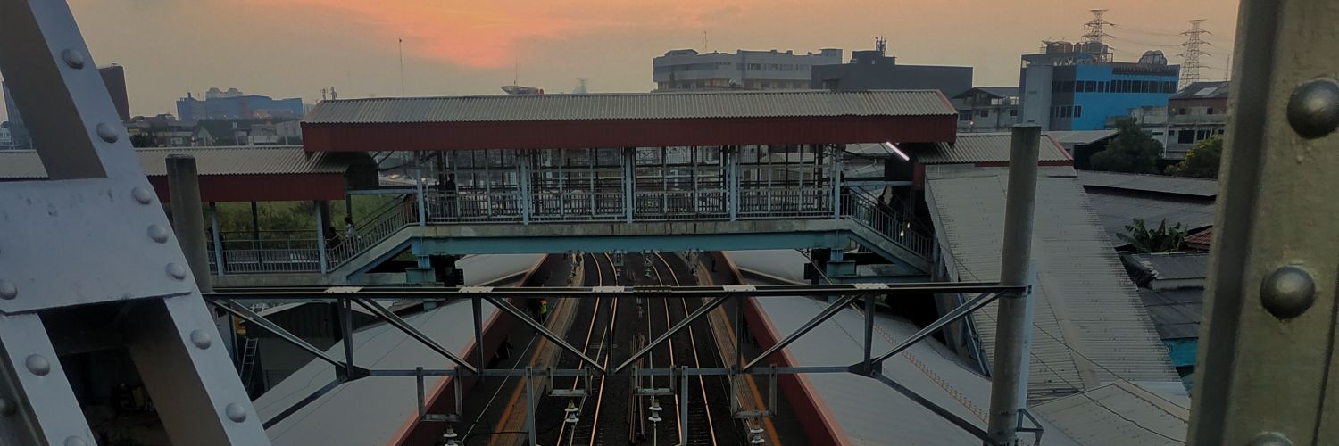 Grumpyhappi's profile banner image