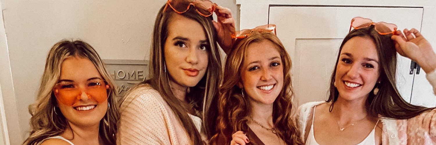 hannah__daigle's profile banner image