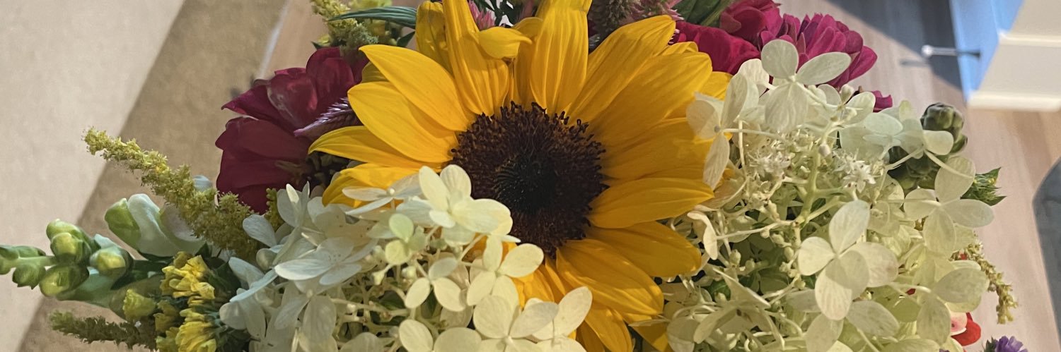 madisons_10's profile banner image