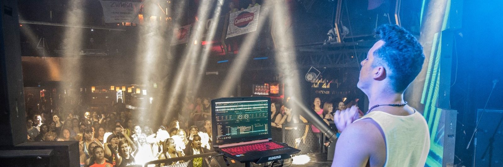 djanzed's profile banner image