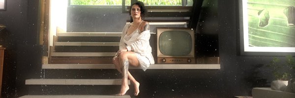 RebecaLane6 Profile Banner