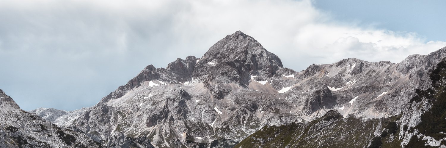 den_vod's profile banner image