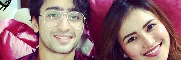ester luv all banner