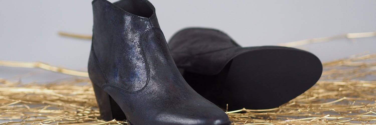 sevenbootlane's profile banner image