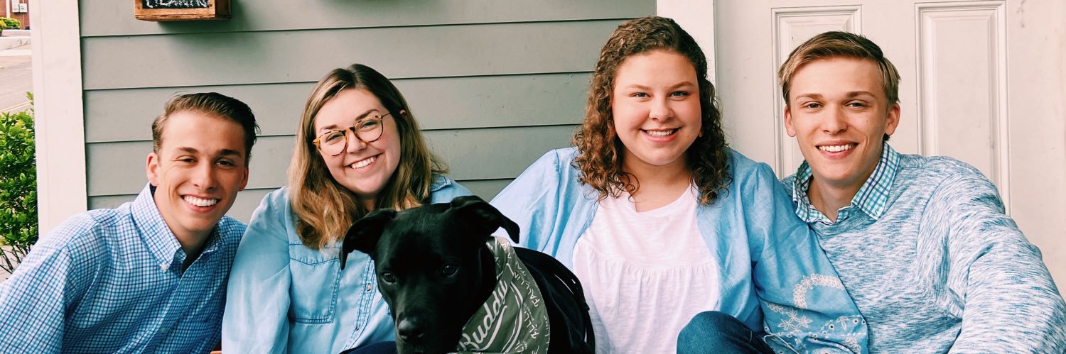 tarablecher's profile banner image
