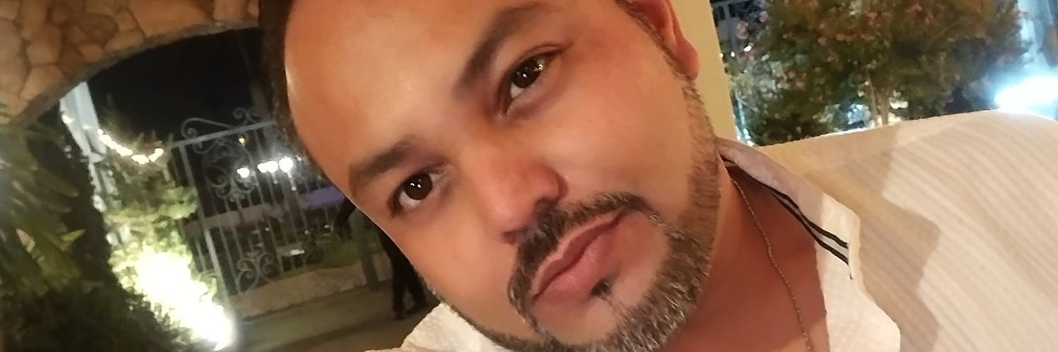 petersonora's profile banner image