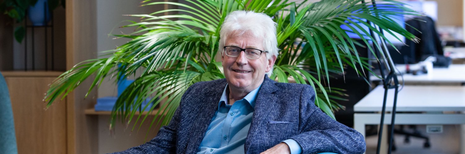 Edward Neering banner