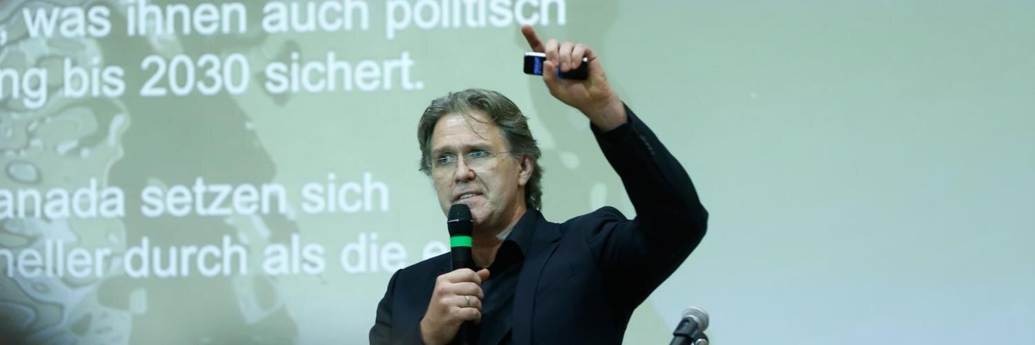 eikewenzel's profile banner image