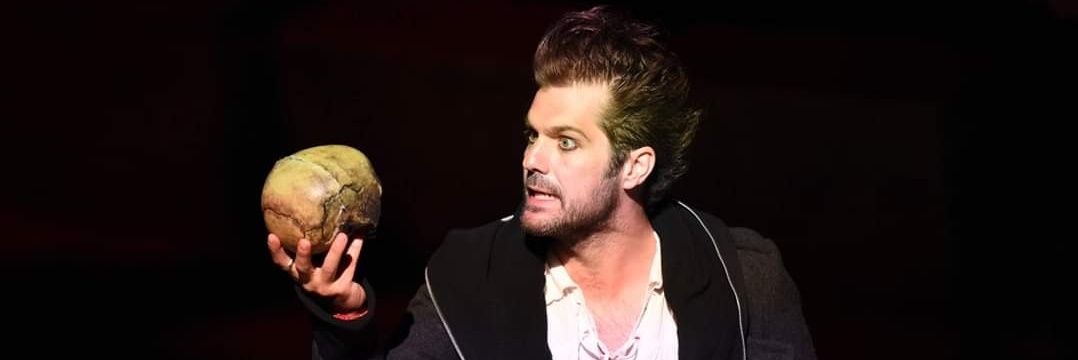 Dan Avery💙 banner