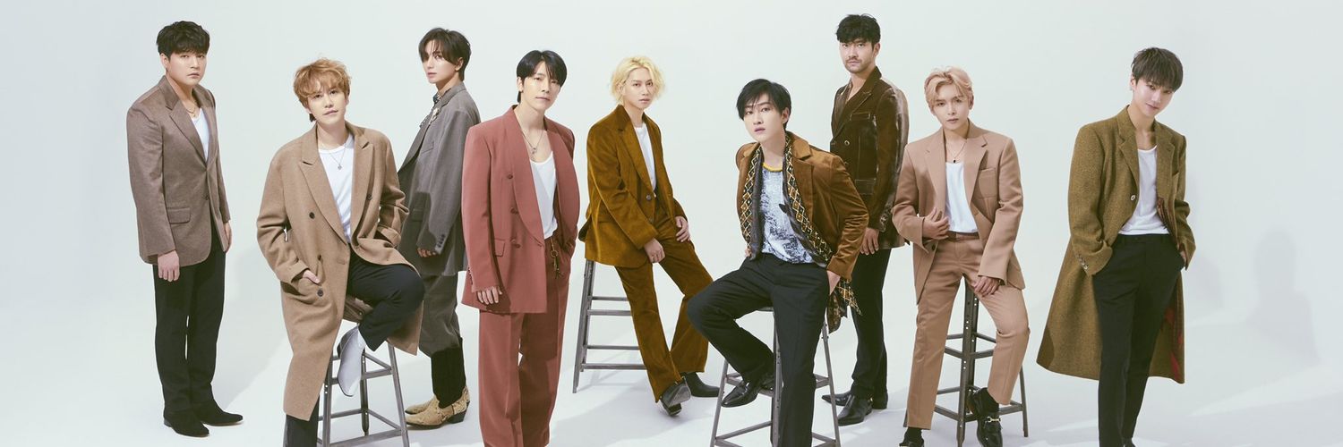 eLLsitA0527's profile banner image