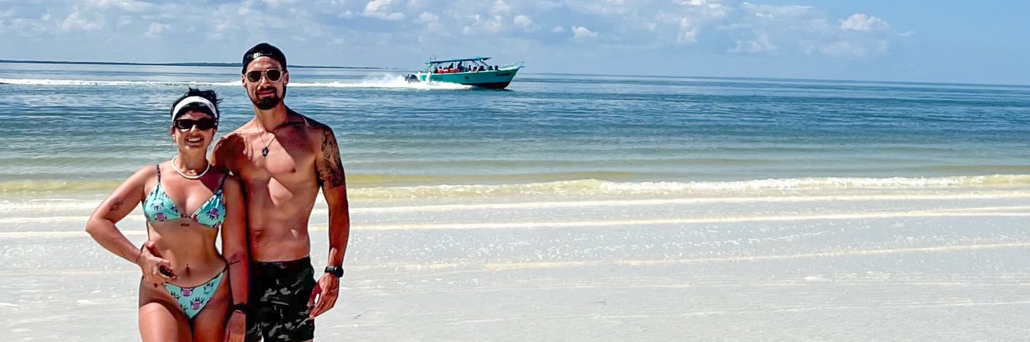 ♀𝓜𝓲𝓴𝓪𝓮𝓵𝓪 ♀ banner