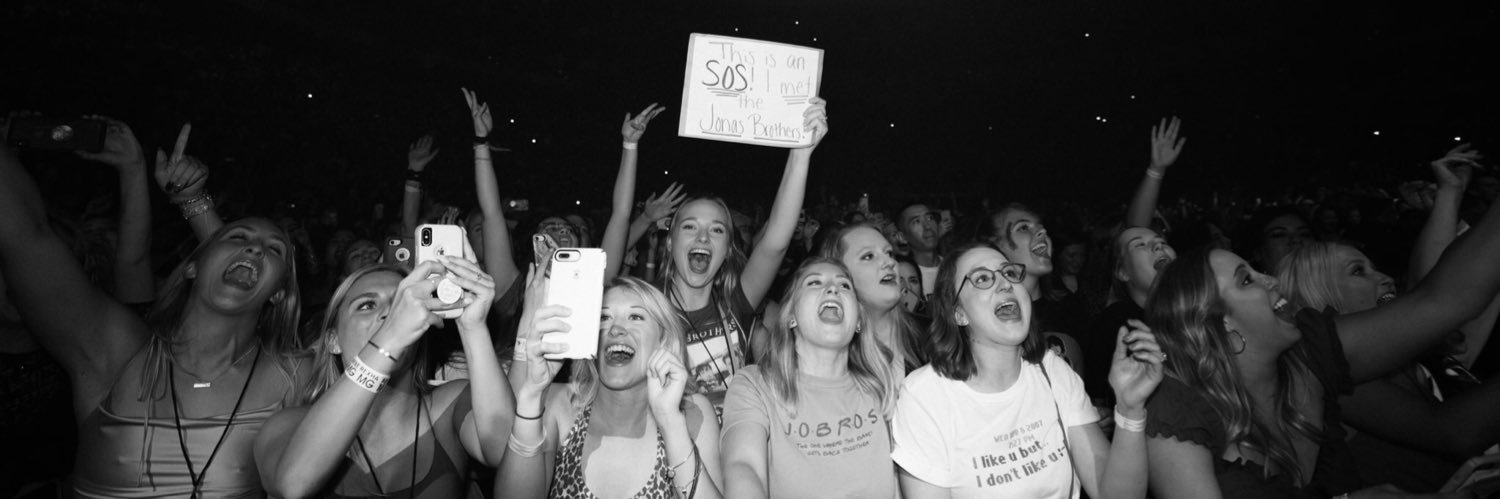 𝕞𝕚𝕔𝕙𝕖𝕝𝕝𝕖 ; ✌︎︎シ banner