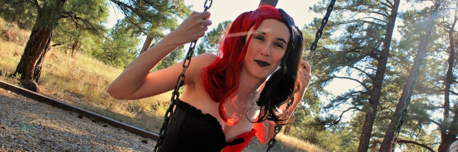 naudancer's profile banner image