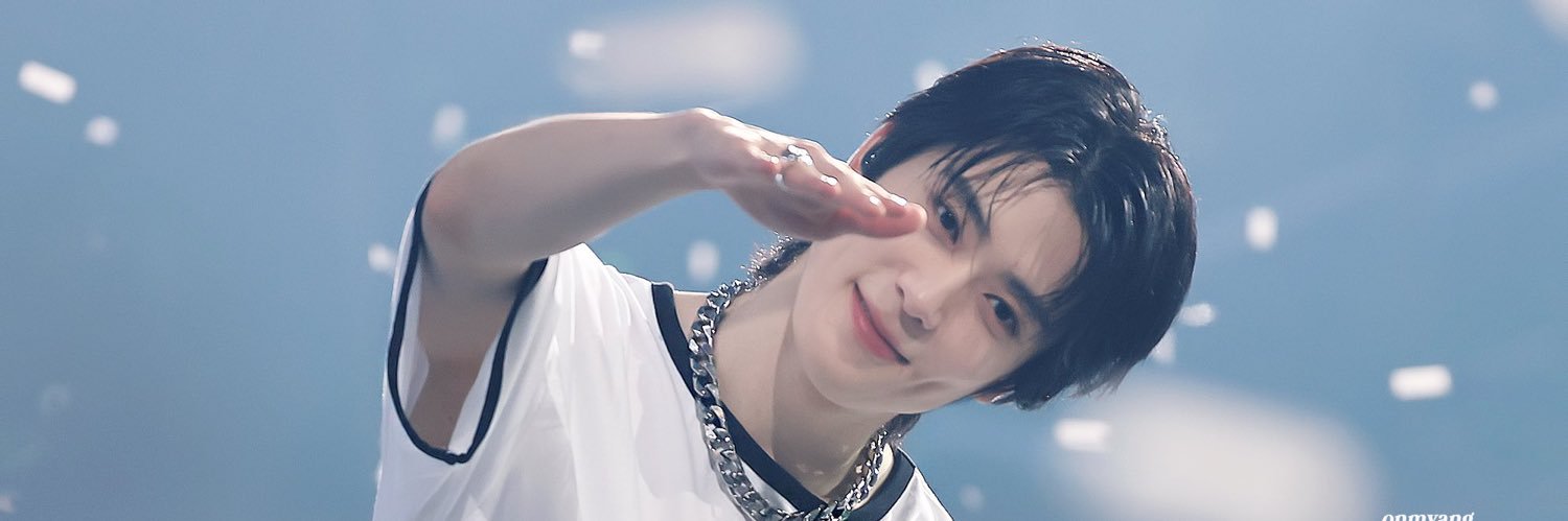 ↷꒰ a e mo ꒱ 🐱🐱🐱🐟👼🏻🧚‍♀️ banner
