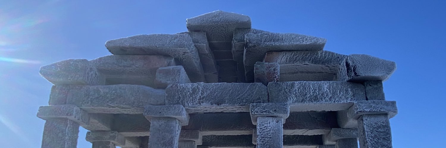 mariinaredondo's profile banner image