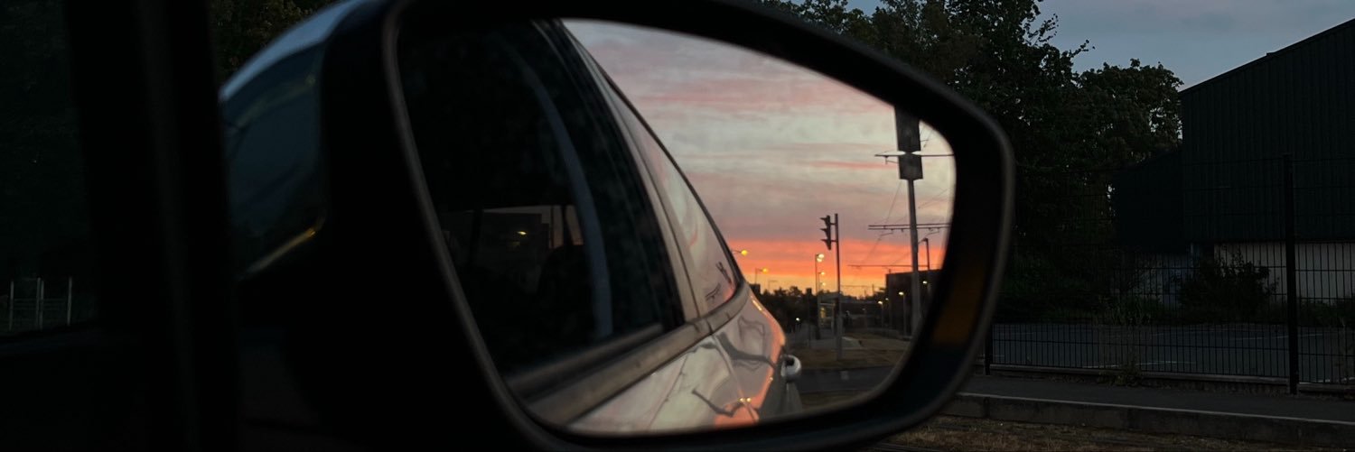megmrl_'s profile banner image