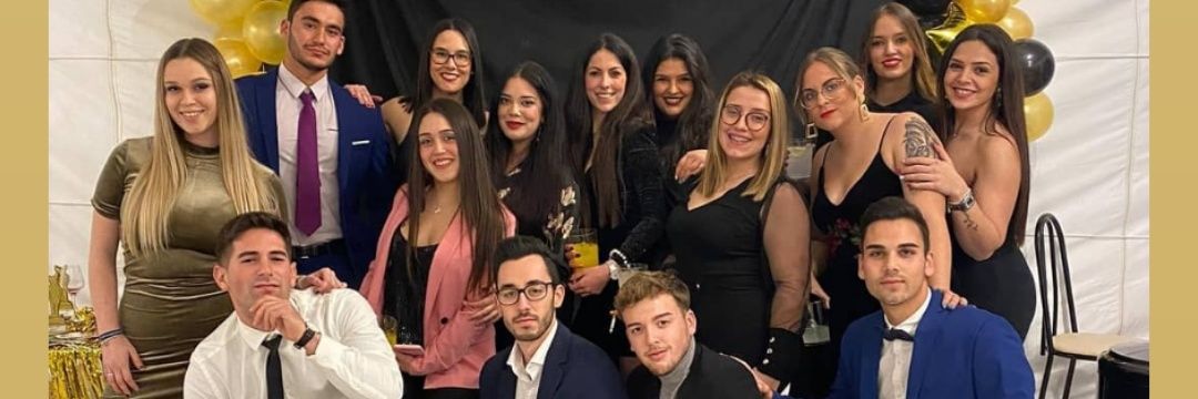 Lauramarmol_17's profile banner image