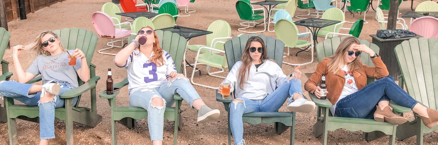 CarolineMitch18's profile banner image