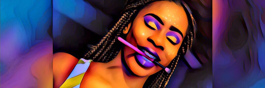 Taynah_lee's profile banner image