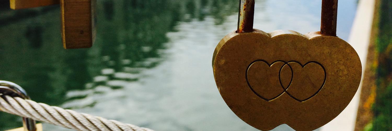 JulietaVazquezz's profile banner image