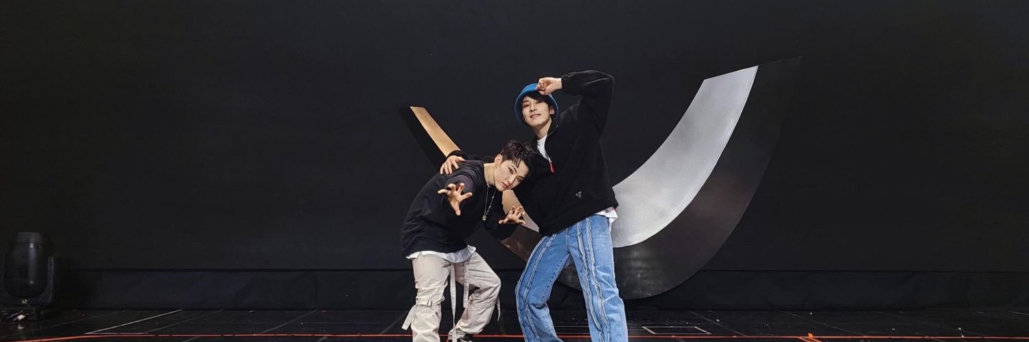 Lo 🌙 banner