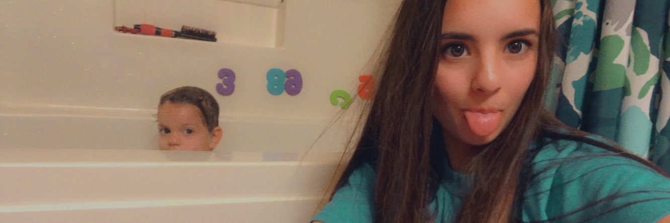 AdzLexy's profile banner image