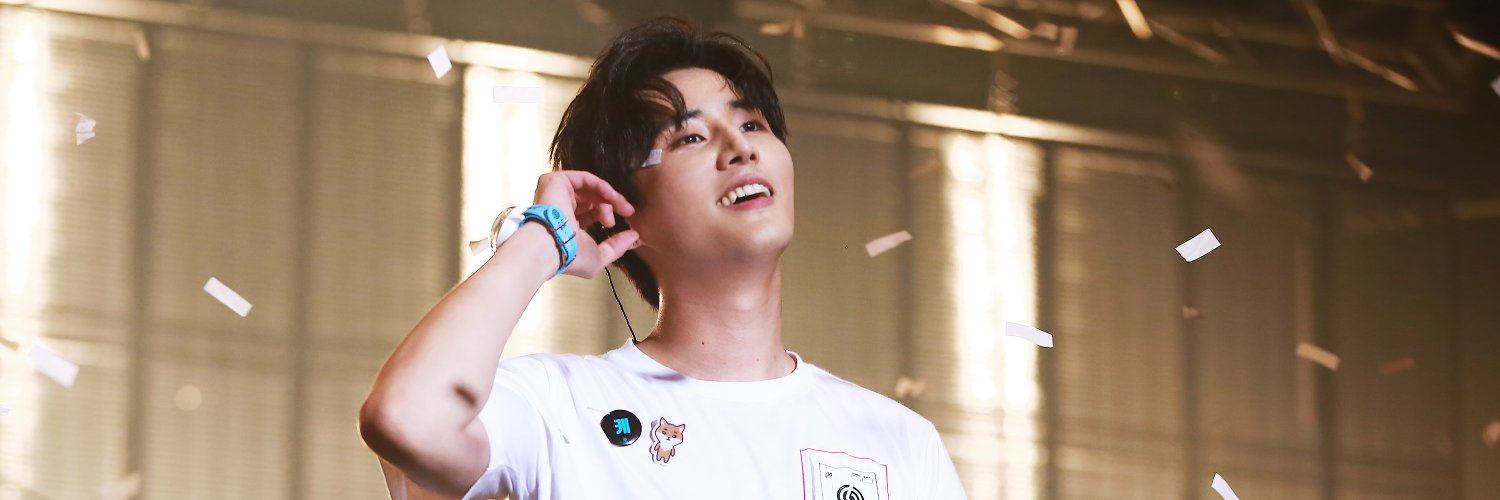 f4hroro's profile banner image
