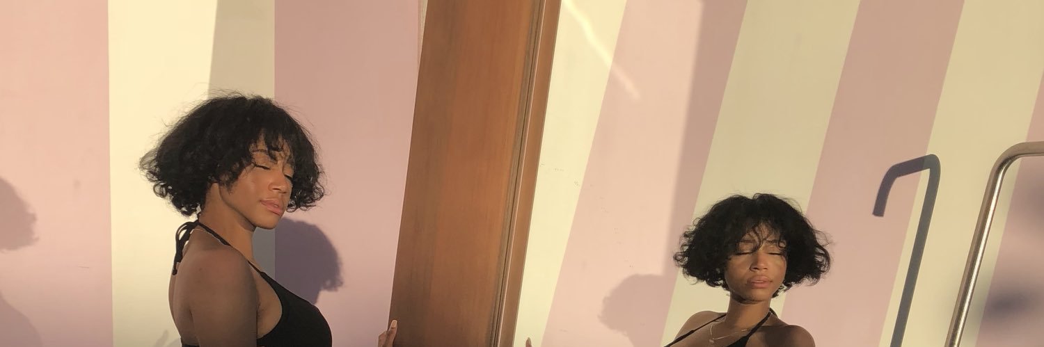 Nalexxaa's profile banner image