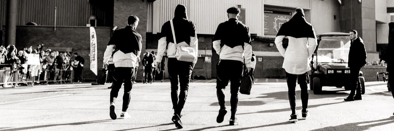 Loye__'s profile banner image