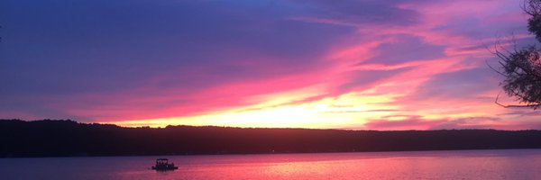 shugheswrites Profile Banner