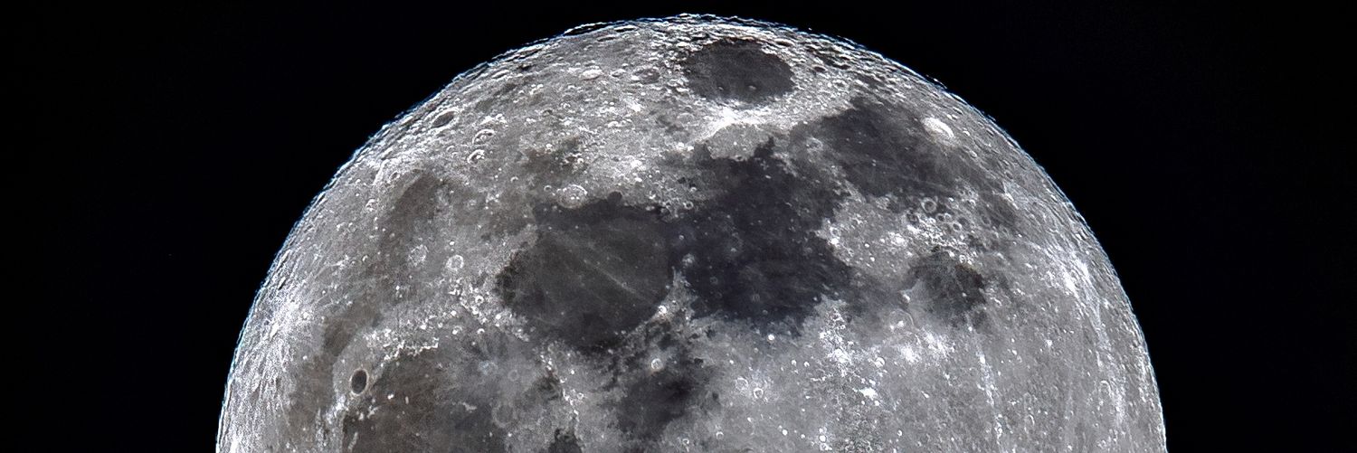 🌘 banner