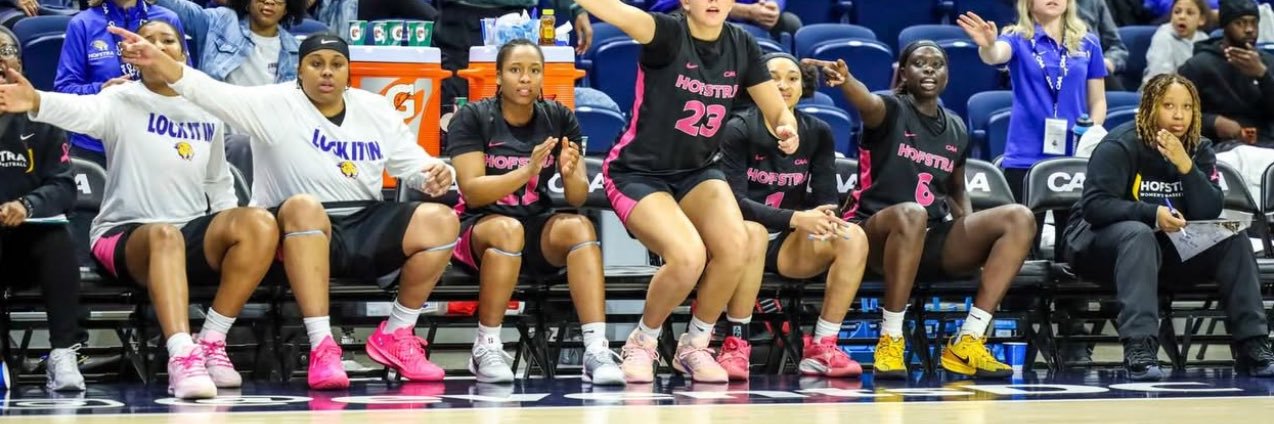 Maniya Custis banner