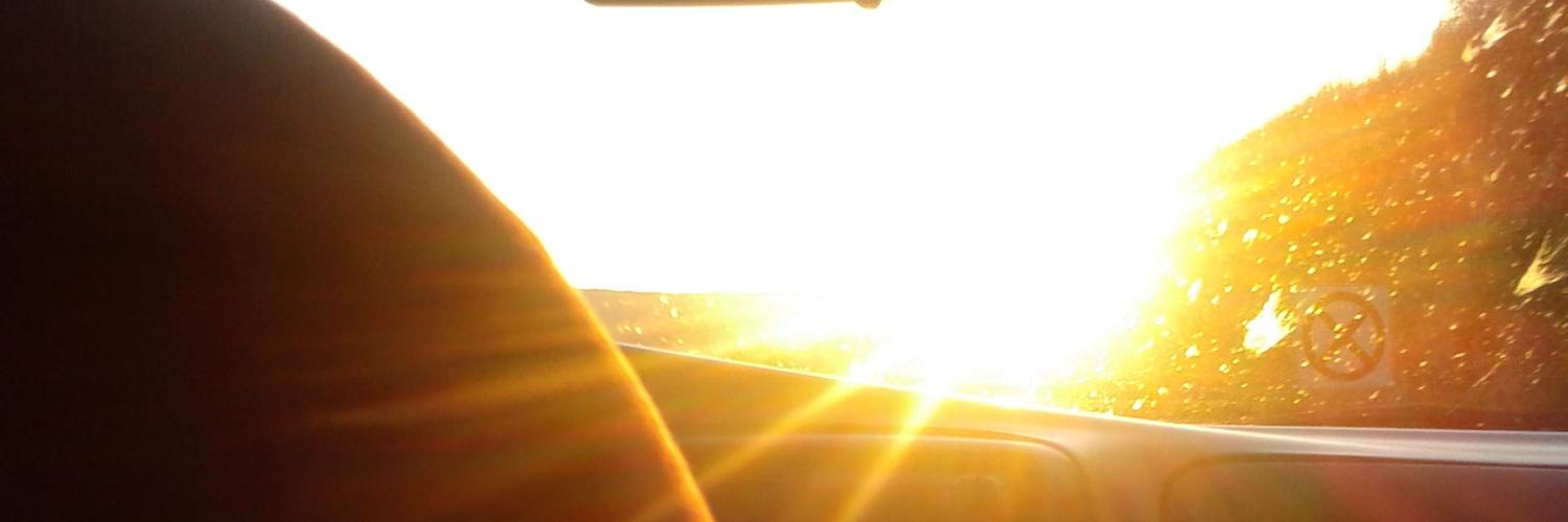 SimplementeMena's profile banner image