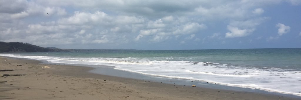 ianaluciia's profile banner image