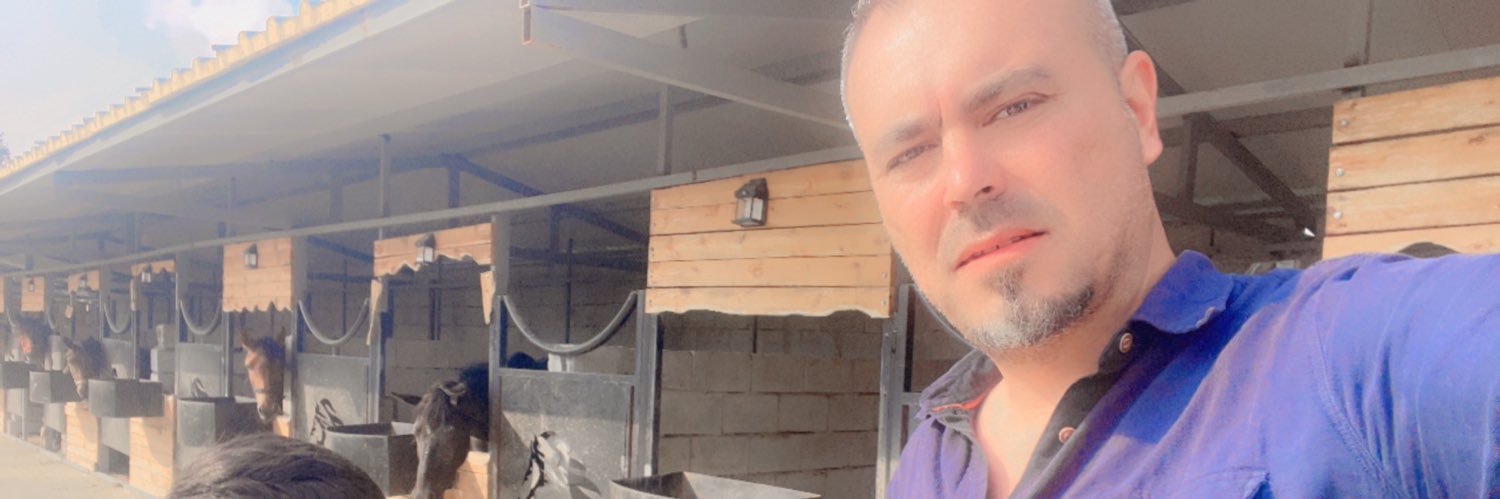 hu_ssein79's profile banner image